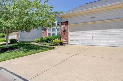 Exterior - 13264 Barrett Chase Cir, Ballwin, MO 63021 photo 6 of 7