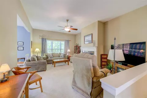 Living - 13264 Barrett Chase Cir, Ballwin, MO 63021 photo 4 of 8