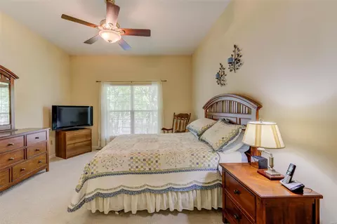 Bedroom - 13264 Barrett Chase Cir, Ballwin, MO 63021 photo 2 of 7