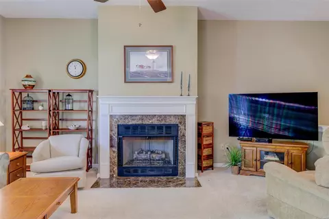 Living - 13264 Barrett Chase Cir, Ballwin, MO 63021 photo 2 of 8