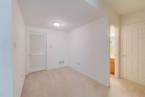 Bedroom - 13264 Barrett Chase Cir, Ballwin, MO 63021 photo 5 of 7