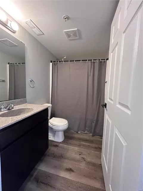 100 Towne Square Ct #C, Eureka, MO 63025 photo 11