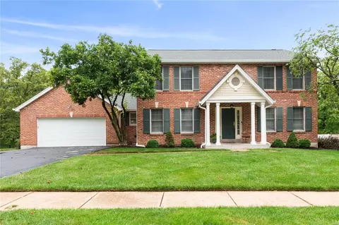 14715 Timberway Ct, Chesterfield, MO 63017