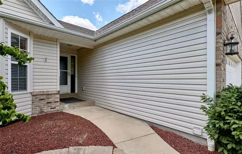 206 Park Ridge Dr, O'fallon, MO 63366 photo 3