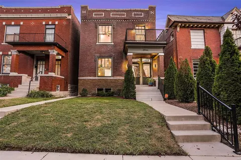 3944 De Tonty St, Saint Louis, MO 63110