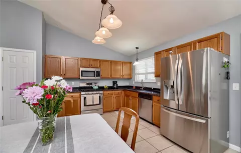 Kitchen - 29 Mary Beth Ct, O'fallon, MO 63368 photo 4 of 6