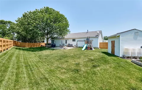 Exterior - 29 Mary Beth Ct, O'fallon, MO 63368 photo 7 of 15