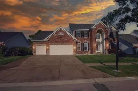 5062 Southridge Park Dr, Saint Louis, MO 63129