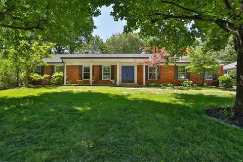 24 Brook Mill Ln, Chesterfield, MO 63017