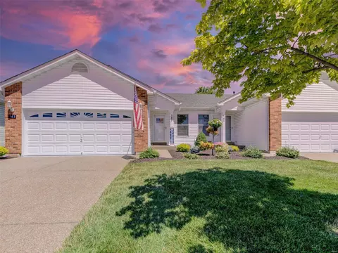 143 Maryland Dr, O'fallon, MO 63366