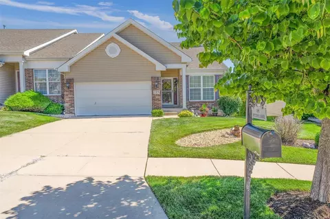 215 Belmonte Cir, O'fallon, MO 63368
