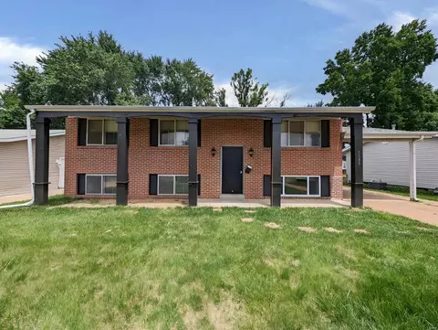 1135 Lees Ln, Florissant, MO 63031