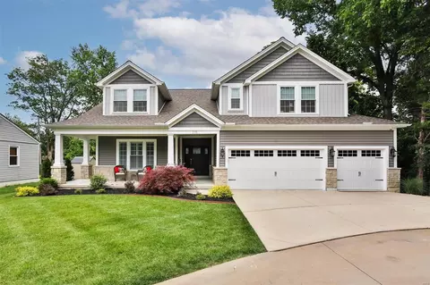 215 Reedway Ln, Saint Louis, MO 63122