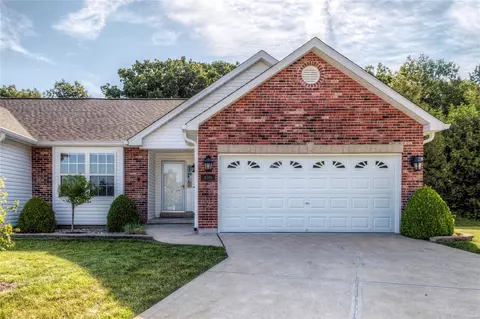 4016 Rocky Mound Dr, Wentzville, MO 63385