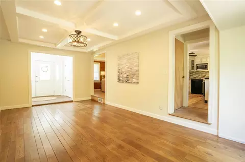 Entry Way - 229 Hilltop Rd, Ellisville, MO 63011 photo 2 of 2