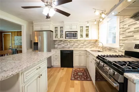 Kitchen - 229 Hilltop Rd, Ellisville, MO 63011 photo 3 of 4