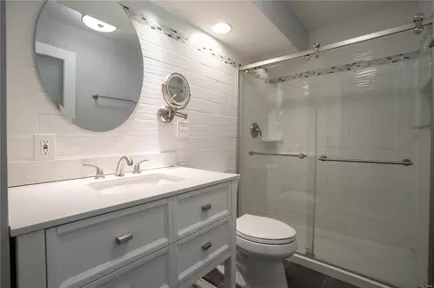Bath - 229 Hilltop Rd, Ellisville, MO 63011 photo 1 of 3