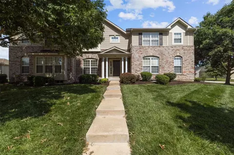 478 Coachgate Ct, Ballwin, MO 63021