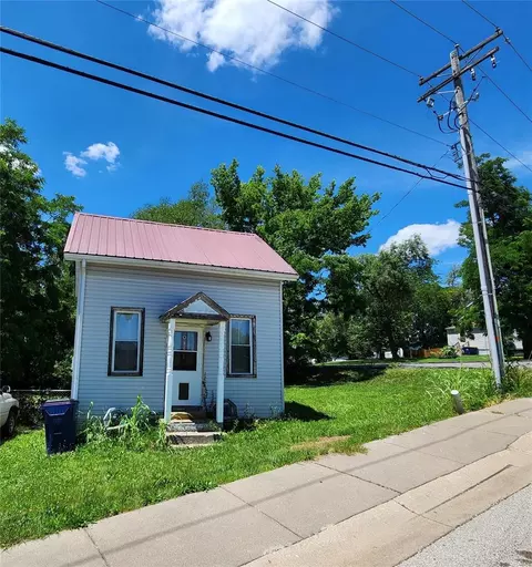 1207 N Washington Ave, Union, MO 63084 photo 1