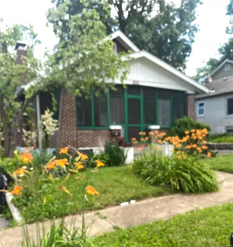 8820 Madge Ave, Saint Louis, MO 63144