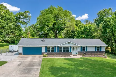 4104 West Dr, Saint Peters, MO 63376