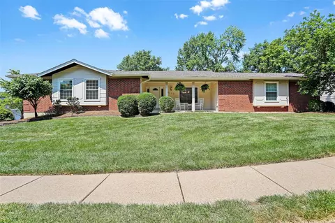 2119 Shimoor Ln, Saint Louis, MO 63146