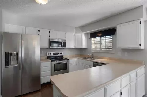 Kitchen - 2 Sparrow Ct, O'fallon, MO 63368 photo 1 of 1