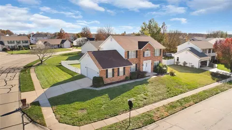 View/Area - 2 Sparrow Ct, O'fallon, MO 63368 photo 2 of 5