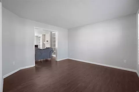 Living - 2 Sparrow Ct, O'fallon, MO 63368 photo 1 of 2