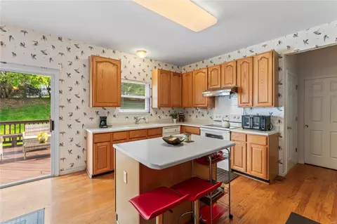 722 Castle Pines Dr, Ballwin, MO 63021 photo 9