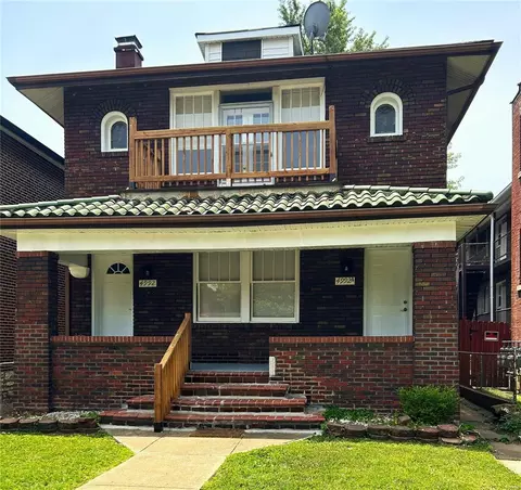 4992 Tholozan Ave, Saint Louis, MO 63109