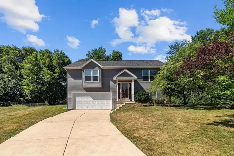 692 Tobermory Ct, Wentzville, MO 63385