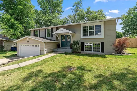 439 Sorrento Dr, Ballwin, MO 63021