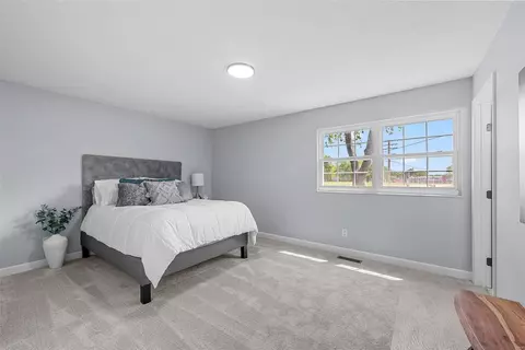Bedroom - 439 Sorrento Dr, Ballwin, MO 63021 photo 3 of 7