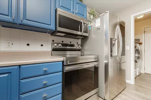 Kitchen - 2653 Breezy Point Ln, O'fallon, MO 63368 photo 4 of 4