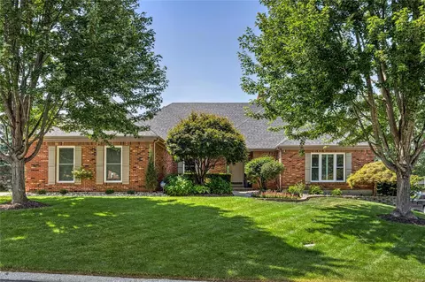 97 Gillette Circle Pass, Weldon Spring, MO 63304