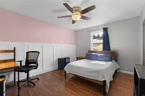 Bedroom - 130 Timka Dr, Ballwin, MO 63011 photo 2 of 4