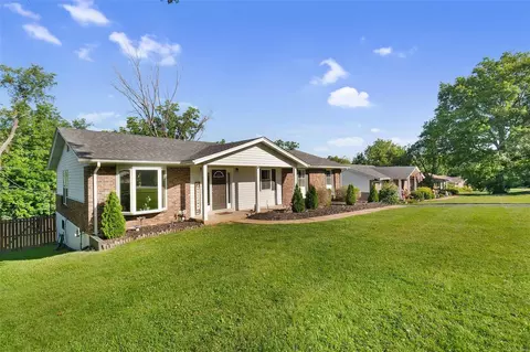 Exterior - 130 Timka Dr, Ballwin, MO 63011 photo 5 of 5