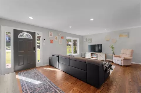 Entry Way - 130 Timka Dr, Ballwin, MO 63011 photo 1 of 1
