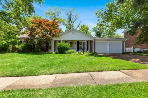 12928 Camphill Ct, Saint Louis, MO 63146