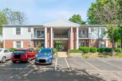1405 Durango Ln #6, Fenton, MO 63026