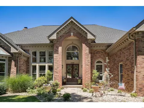 Exterior - 2203 Devonsbrook Dr, Chesterfield, MO 63005 photo 6 of 16