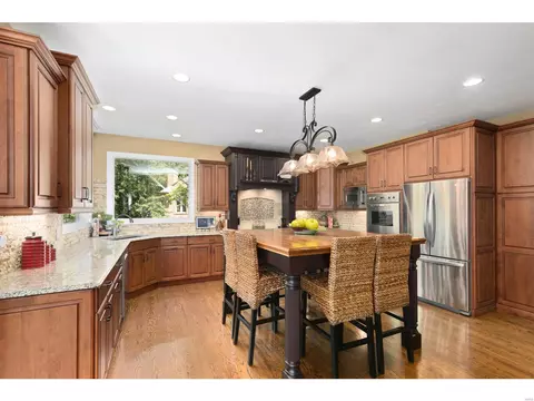 Kitchen - 2203 Devonsbrook Dr, Chesterfield, MO 63005 photo 1 of 7