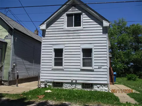 211 E Velma Ave, Saint Louis, MO 63125