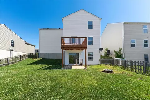 Exterior - 718 Rabbit Run Dr, O'fallon, MO 63366 photo 5 of 7