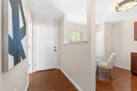 Entry Way - 718 Rabbit Run Dr, O'fallon, MO 63366 photo 2 of 3