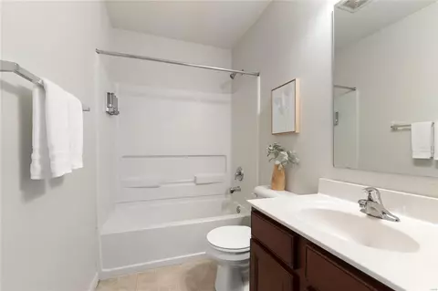 Bath - 718 Rabbit Run Dr, O'fallon, MO 63366 photo 4 of 4
