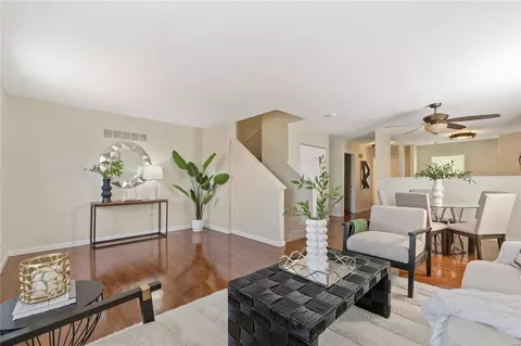 Living - 718 Rabbit Run Dr, O'fallon, MO 63366 photo 2 of 2