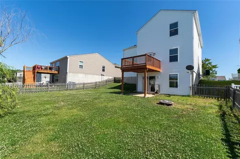 Exterior - 718 Rabbit Run Dr, O'fallon, MO 63366 photo 6 of 7