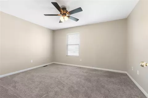 Bedroom - 718 Rabbit Run Dr, O'fallon, MO 63366 photo 3 of 6